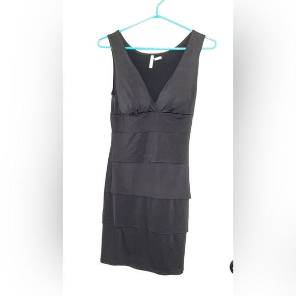 Blu Heaven Black Dress - Picture 1 of 5